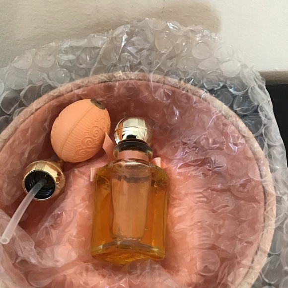 Vintage Rare White Shoulders By Evan Picone Pure Perfume 1/4oz Lace - Picture 2 of 7